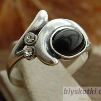 CHARLOTTE - srebrny pierścionek z onyksem