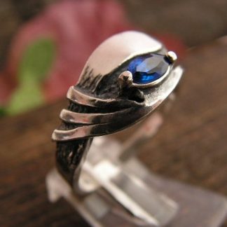 GLIDA - srebrny pierścionek z szafirem