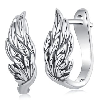 Srebrne kolczyki ozdobione skrzydłami anioła bigle zamknięte srebro 925