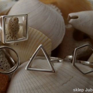 FIGURY - srebrne pierścionki komplet