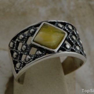 LEBIA - srebrny pierścionek z bursztynem