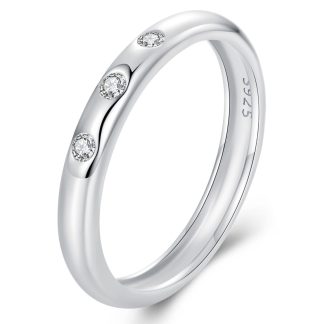 Srebrny pierścionek z trzema Moissanitami 0,03 ct srebro 925 rozmiar R12