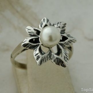 LIVIA - srebrny pierścionek z perłami