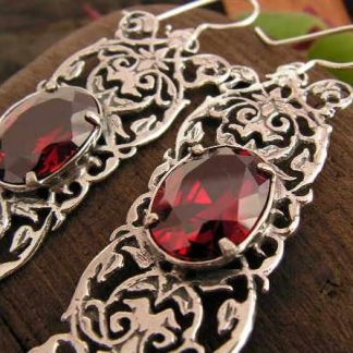 LINDA - srebrne kolczyki z granatem