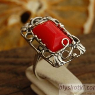 IRINA - srebrny pierścionek z koralem
