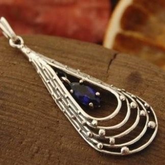ZEGARIA - srebrny wisiorek z szafirem