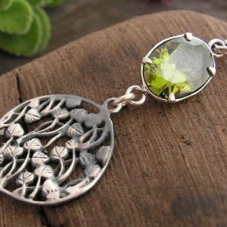 OSTUNIA - srebrny wisiorek z oliwinem