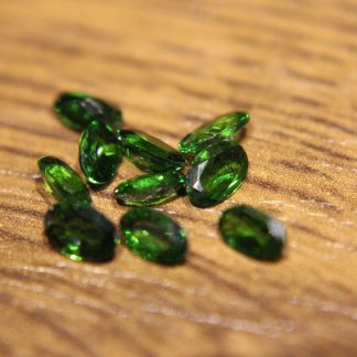 Diopsydy kamienie naturalne 2.20ct 10szt
