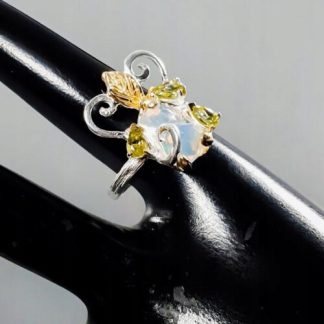 Artystyczny pierścionek r 16 oliwiny opal ognisty