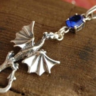 DRAGON - srebrny wisiorek smok z szafirem