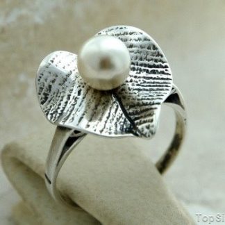 LILIA - srebrny pierścionek z perłą