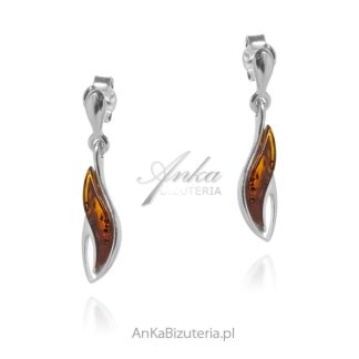 Biżuteria srebrna damska  -  subtelne  kolczyki srebrne z bursztynem