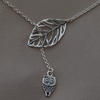 SOWA NA LISTKU - srebrny naszyjnik