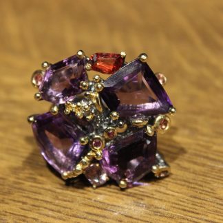 Artystyczny pierścionek srebrny naturalne ametysty spinele granat r 22.5