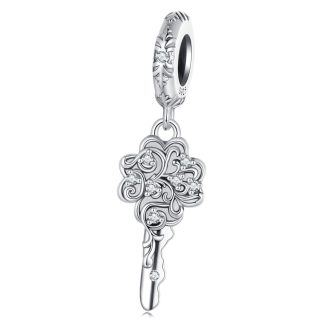 Szczęśliwy kluczyk z kryształami srebrna zawieszka charms srebro 925