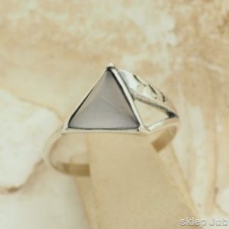 ESTER - srebrny pierścionek z kocim okiem