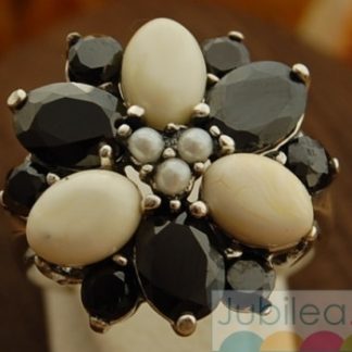 AMATA - srebrny pierścień onyksy, perły i bursztyny