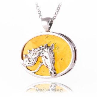 Srebrna zawieszka z bursztynem koń