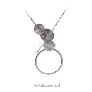 Srebrny naszyjnik satynowany - elegancka biżuteria