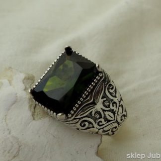 GENTLEMAN srebrny sygnet z oliwinem