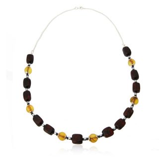 Naszyjnik srebrny z pięknymi bursztynami