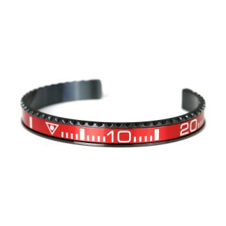 WRIST OYSTER MAN BK-SUB-RD (18CM )